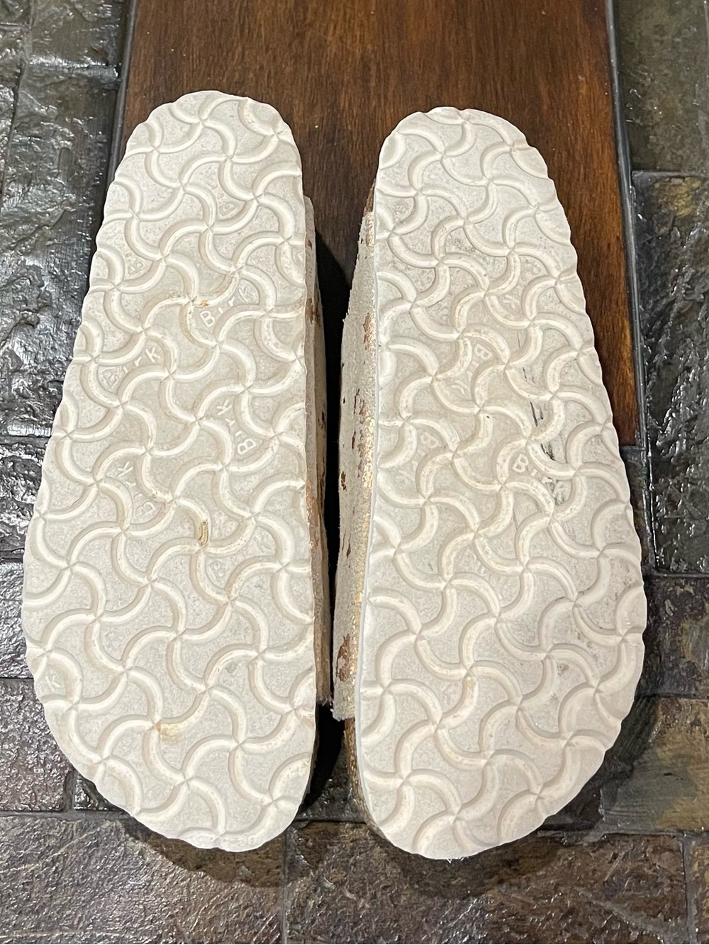 Birkenstock Arizona Metallic Suede Sandals in Rose - Picture 10 of 11